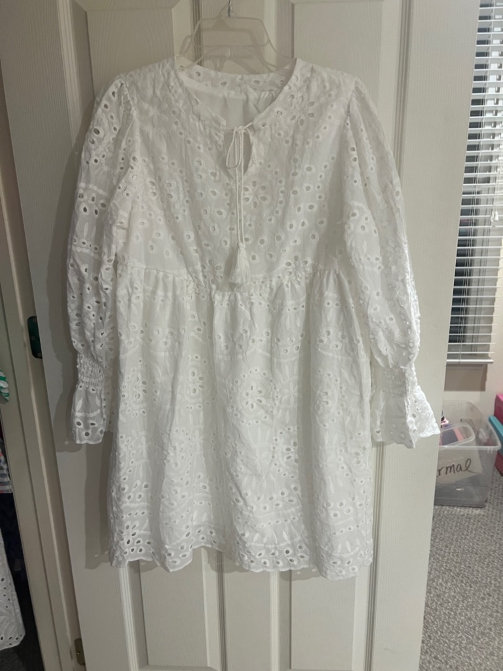 New Eyelet Swim Cover Up Dress White Size M